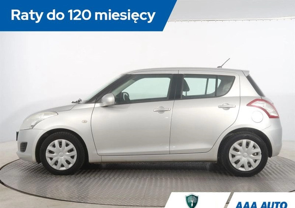 Suzuki Swift cena 30000 przebieg: 105956, rok produkcji 2013 z Strzyżów małe 154